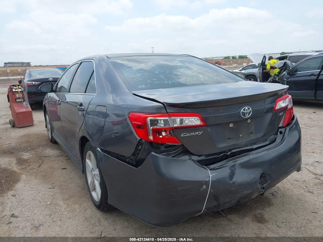 4T1BF1FKXEU427106 Toyota CAMRY SE