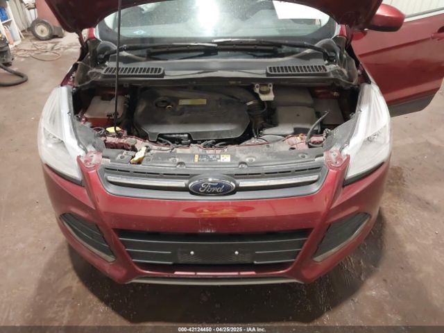 1FMCU9GX1EUA05440 Ford ESCAPE SE