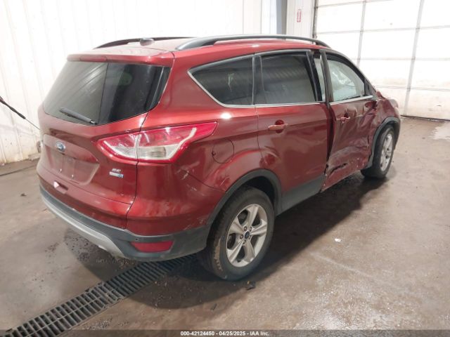 1FMCU9GX1EUA05440 Ford ESCAPE SE