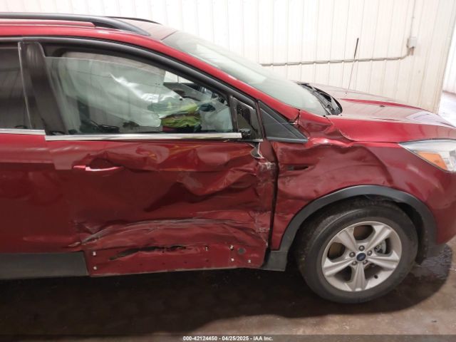 1FMCU9GX1EUA05440 Ford ESCAPE SE