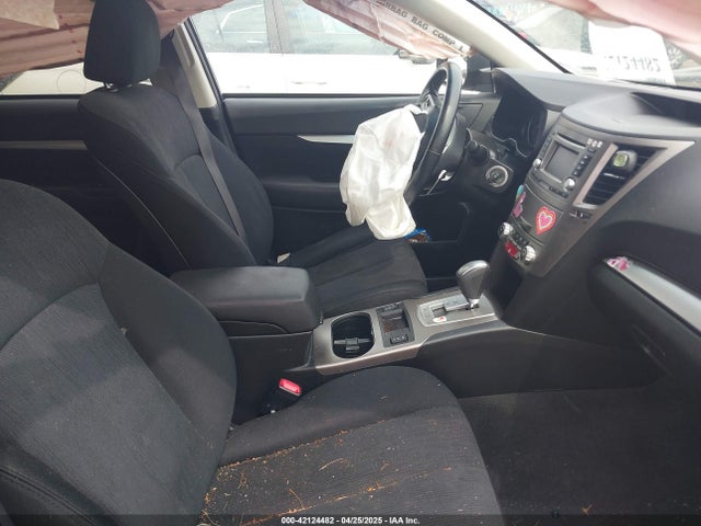 4S4BRBDC4E3207670 Subaru Outback 2.5i Premium
