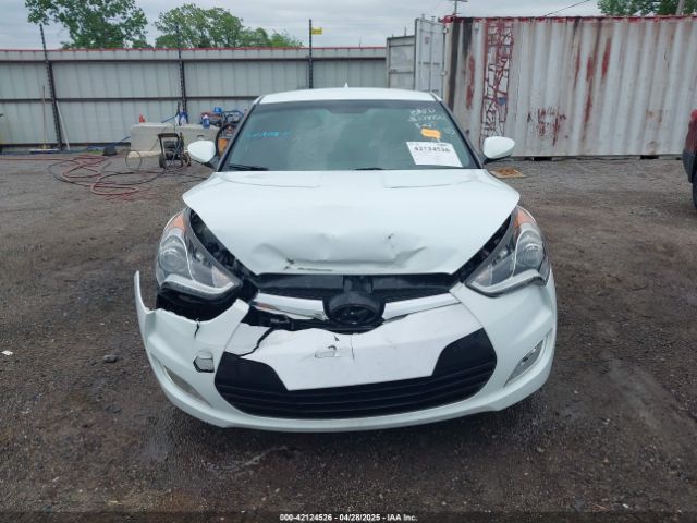 KMHTC6AD4FU220540 Hyundai Veloster Flex