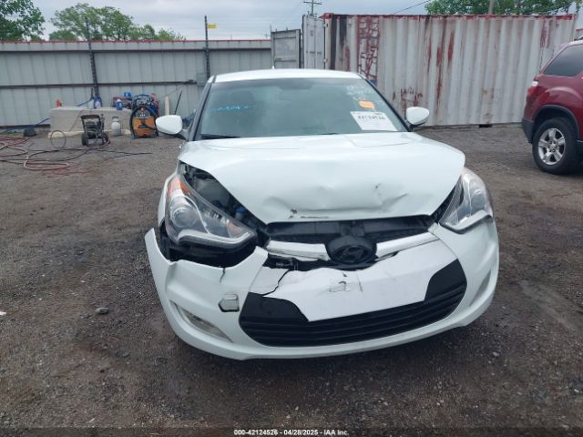 KMHTC6AD4FU220540 Hyundai Veloster Flex