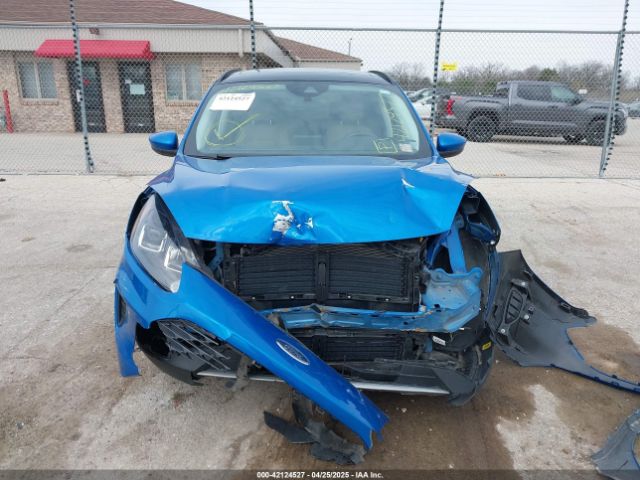 1FMCU9G60MUB02425 Ford ESCAPE SE