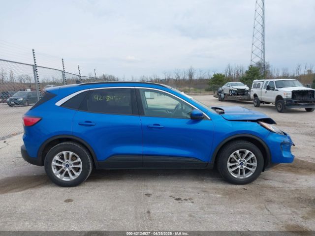 1FMCU9G60MUB02425 Ford ESCAPE SE
