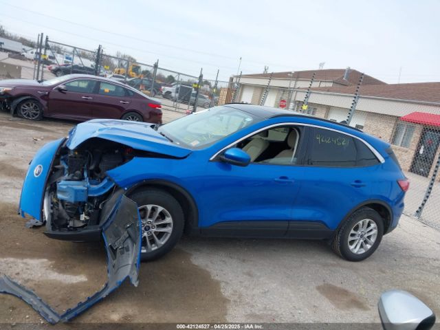 1FMCU9G60MUB02425 Ford ESCAPE SE