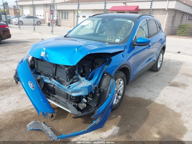 1FMCU9G60MUB02425 Ford ESCAPE SE