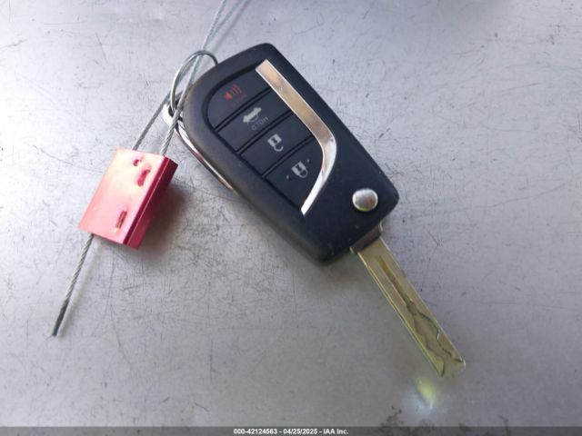 JTDEPMAE7MJ171671 Toyota COROLLA LE