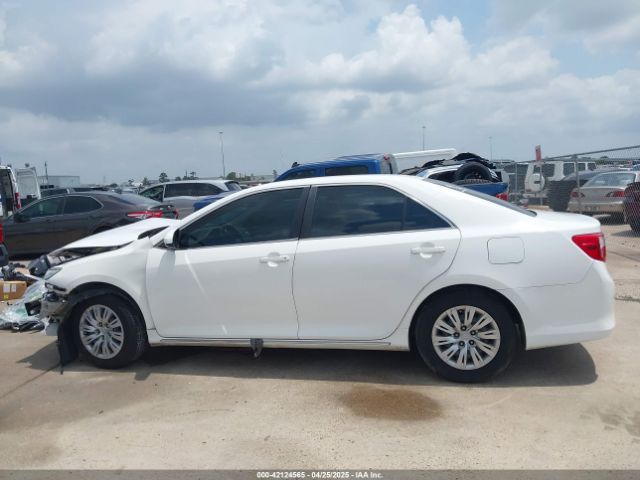 4T1BF1FK5EU332579 Toyota CAMRY LE