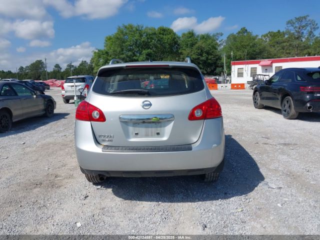 JN8AS5MT8EW622130 Nissan Rogue Select S