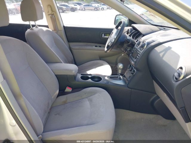 JN8AS5MT8EW622130 Nissan Rogue Select S