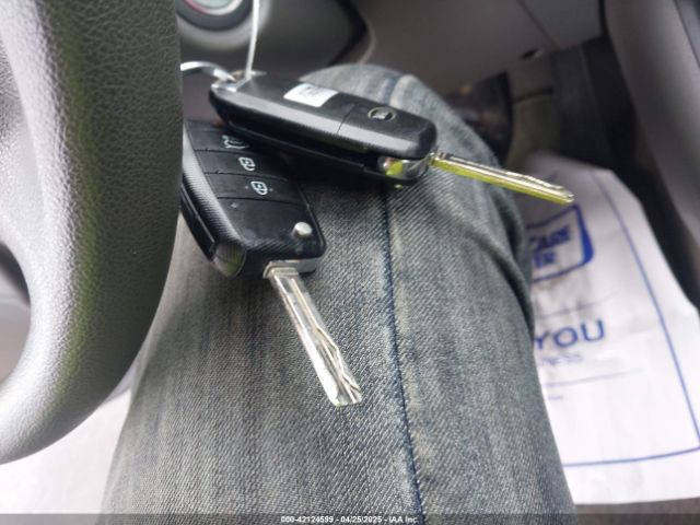 KNDPB3AC1F7784479 KIA Sportage Lx