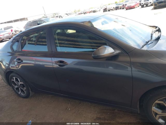 3KPF24AD7ME294409 KIA Forte Lxs