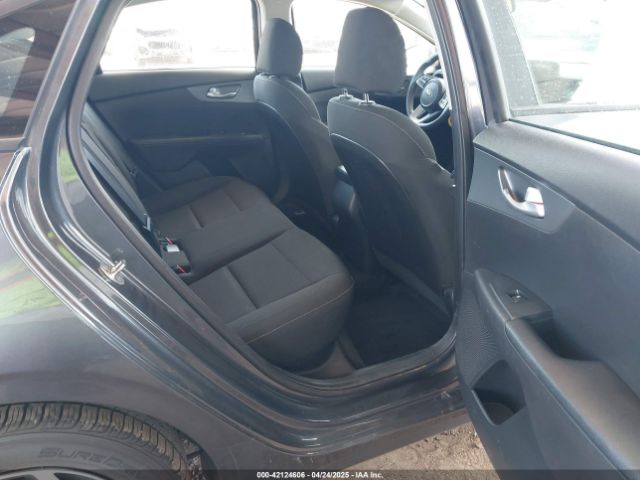 3KPF24AD7ME294409 KIA Forte Lxs
