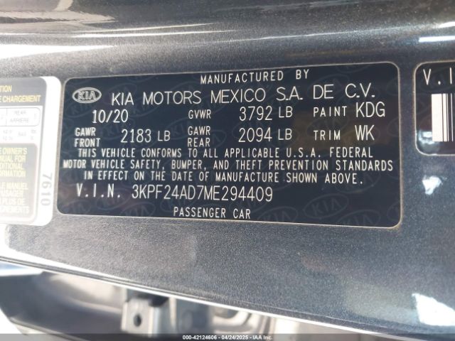 3KPF24AD7ME294409 KIA Forte Lxs