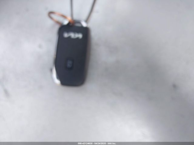 KNDEU2AA9R7659275 KIA SELTOS S