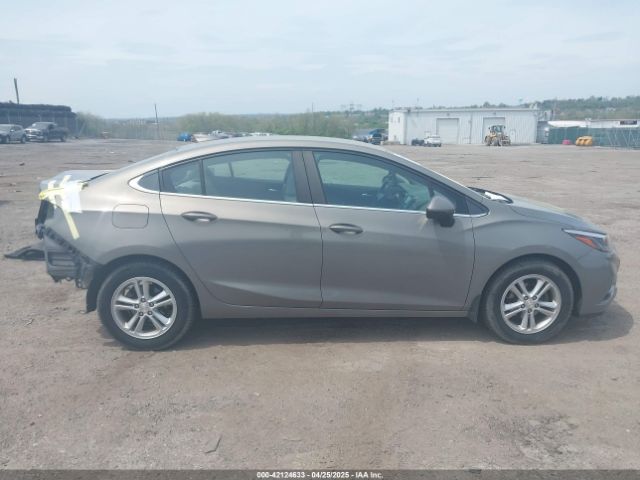 1G1BE5SMXH7131665 Chevrolet Cruze Lt Auto