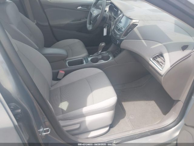 1G1BE5SMXH7131665 Chevrolet Cruze Lt Auto