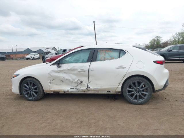 JM1BPBKL5M1339375 Mazda Mazda3 Hatchback Select