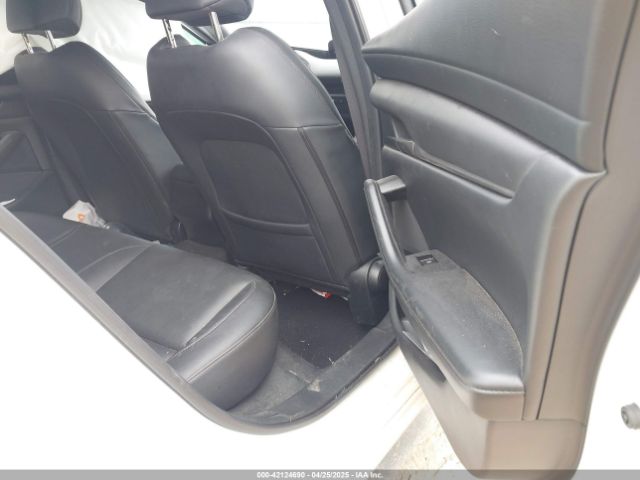 JM1BPBKL5M1339375 Mazda Mazda3 Hatchback Select