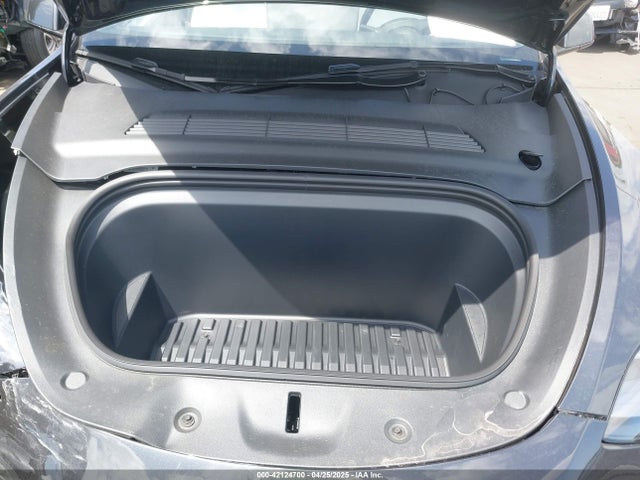 2025 TESLA MODEL Y 7SAYGDEE3SF241486 Photo 9