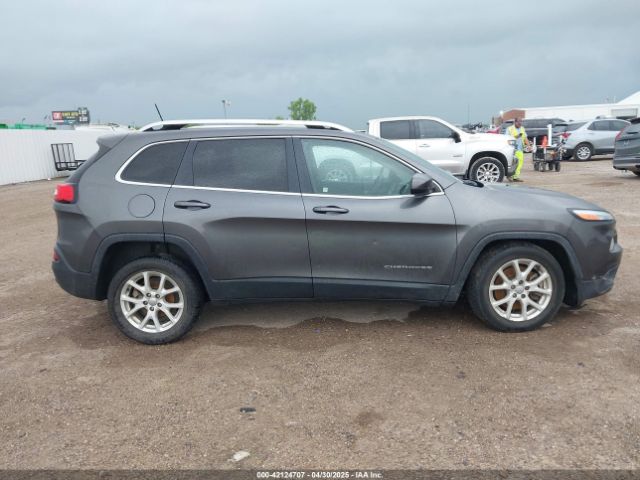 1C4PJLCB8GW370078 Jeep Cherokee Latitude