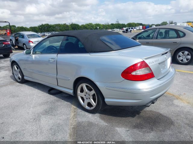 2007 MERCEDES-BENZ CLK 550 WDBTK72F37F222068 Photo 2