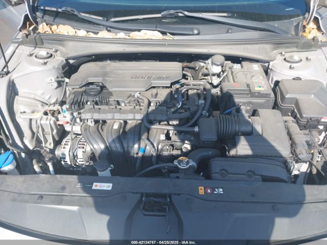 KMHLP4AG7NU359174 Hyundai Elantra Limited