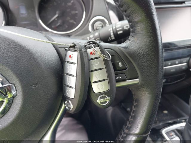 JN1BJ1CP5HW023760 Nissan Rogue Sport Sl
