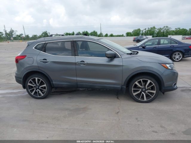 JN1BJ1CP5HW023760 Nissan Rogue Sport Sl