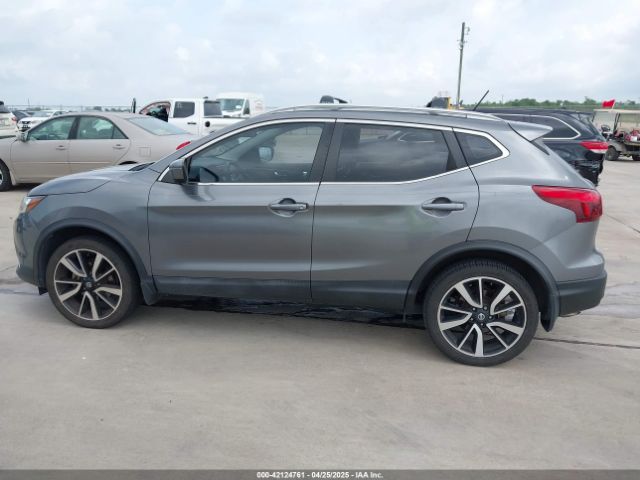 JN1BJ1CP5HW023760 Nissan Rogue Sport Sl