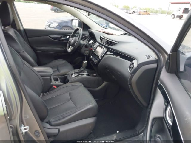 JN1BJ1CP5HW023760 Nissan Rogue Sport Sl