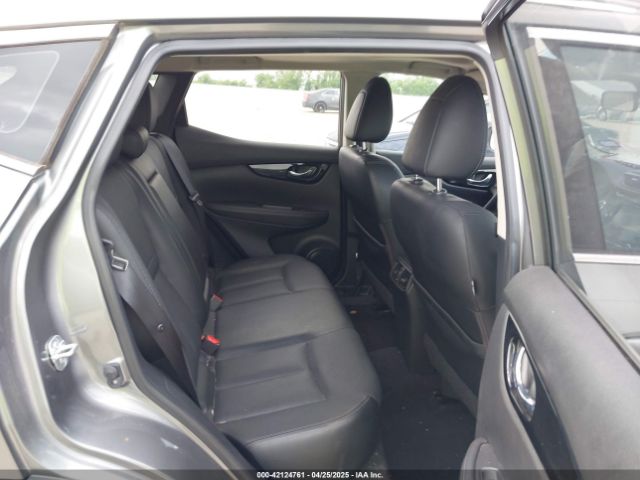 JN1BJ1CP5HW023760 Nissan Rogue Sport Sl