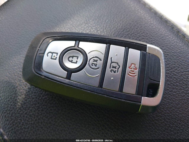 1FM5K8D86KGB55656 Ford EXPLORER XLT