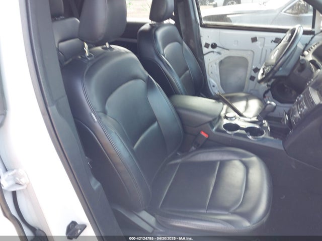 1FM5K8D86KGB55656 Ford EXPLORER XLT