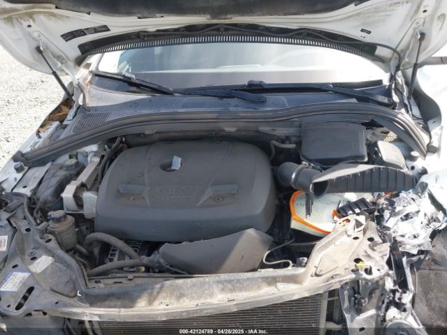 2016 VOLVO XC60 YV440MDJ8G2811035 Photo 9