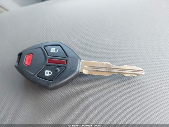 2011 MITSUBISHI ENDEAVOR 4A4JM2AS3BE006846 Photo 10