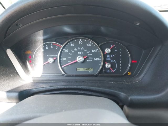 2011 MITSUBISHI ENDEAVOR 4A4JM2AS3BE006846 Photo 6