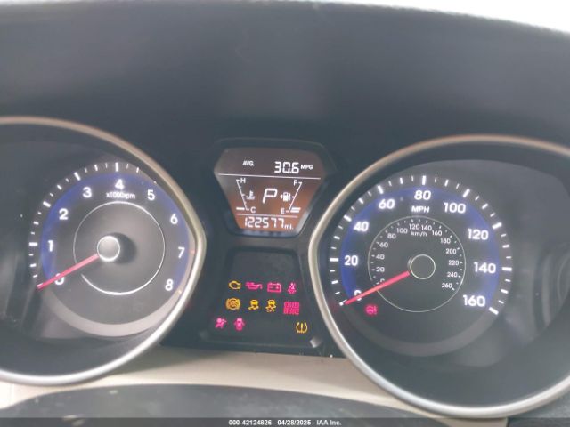 5NPDH4AEXFH607515 Hyundai ELANTRA SE