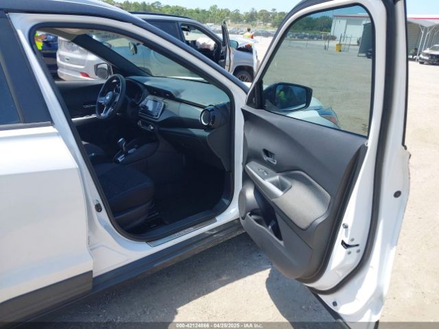 3N1CP5CU7JL543146 Nissan KICKS SV