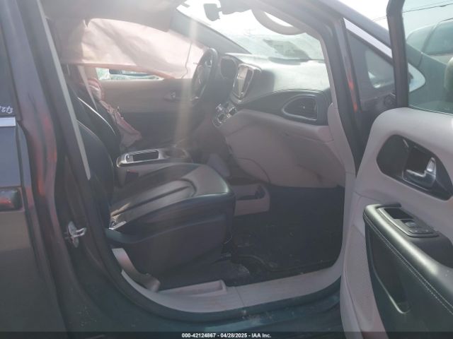 2023 CHRYSLER PACIFICA HYBRID 2C4RC1L73PR598923 Photo 4