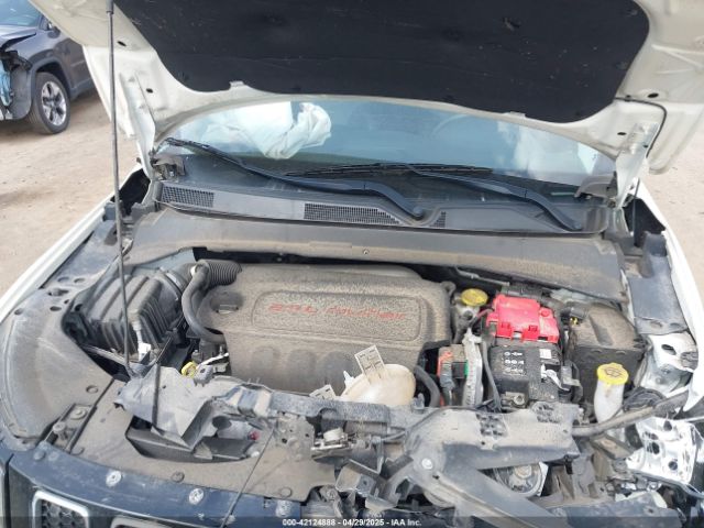 2019 JEEP COMPASS 3C4NJCBB1KT646706 Photo 9