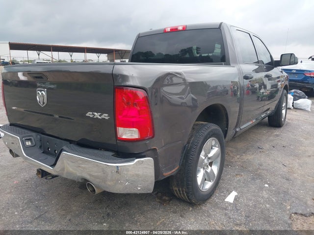 1C6RR7KT5MS573295 RAM 1500 Classic Tradesman  4x4 5'7 Box