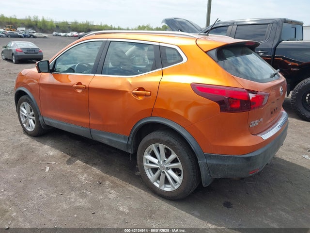 JN1BJ1CR2HW103602 Nissan Rogue Sport Sv