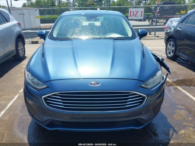 3FA6P0H72KR123170 Ford FUSION SE