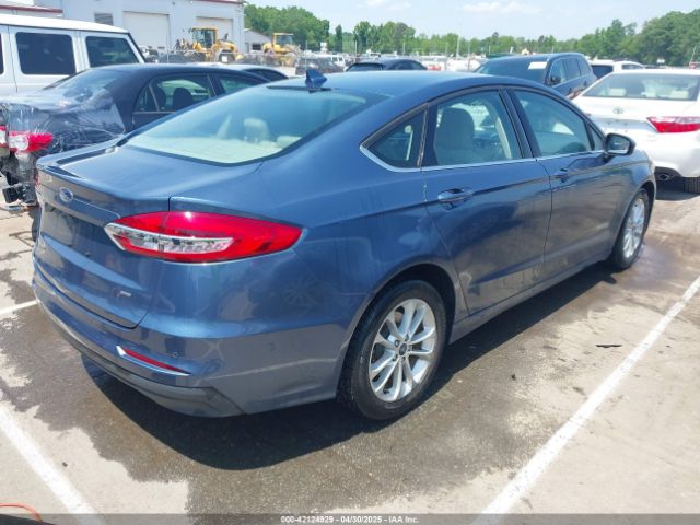 3FA6P0H72KR123170 Ford FUSION SE