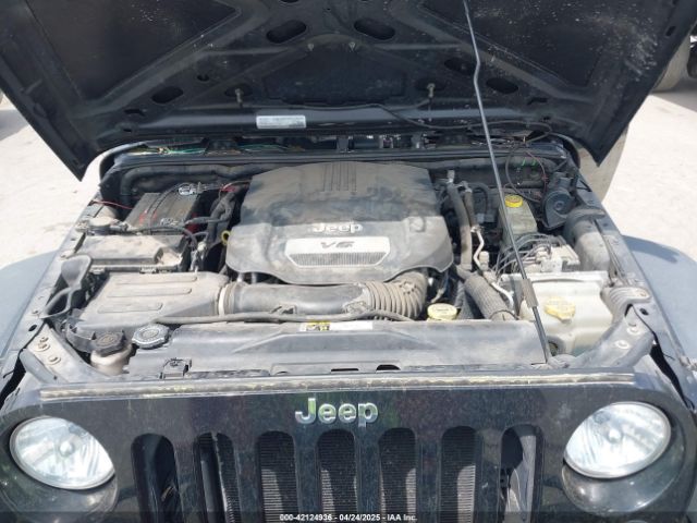 1C4BJWDG7GL124856 Jeep Wrangler Unlimited Sport