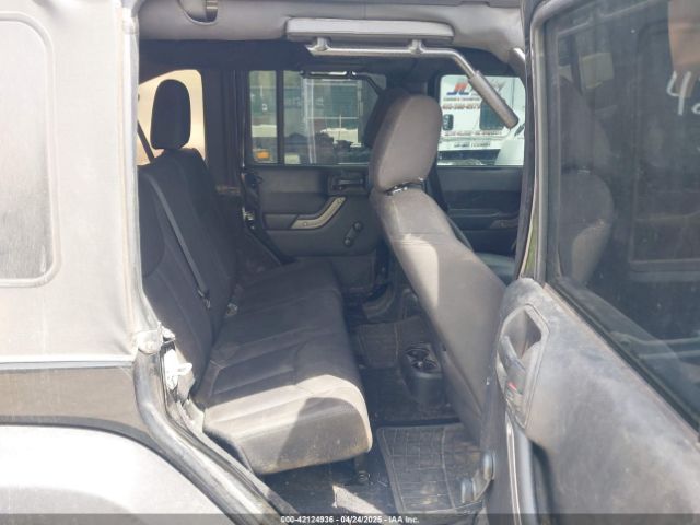 1C4BJWDG7GL124856 Jeep Wrangler Unlimited Sport