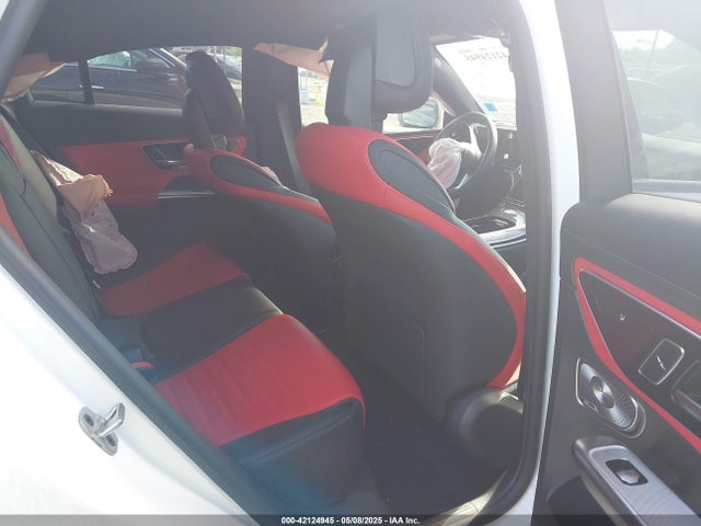 W1NKJ4HB5RF232289 Mercedes-Benz m254