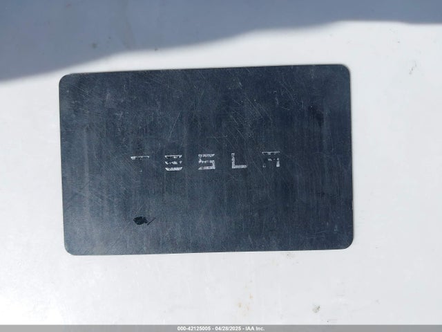 2024 TESLA MODEL Y 7SAYGAEE7RF991627 Photo 10